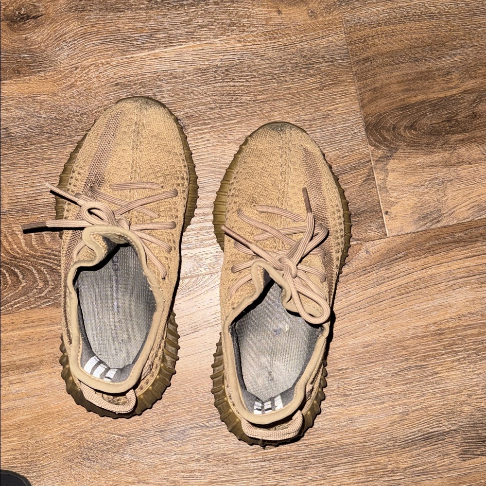 Yeezy boost men size 4 earth tone